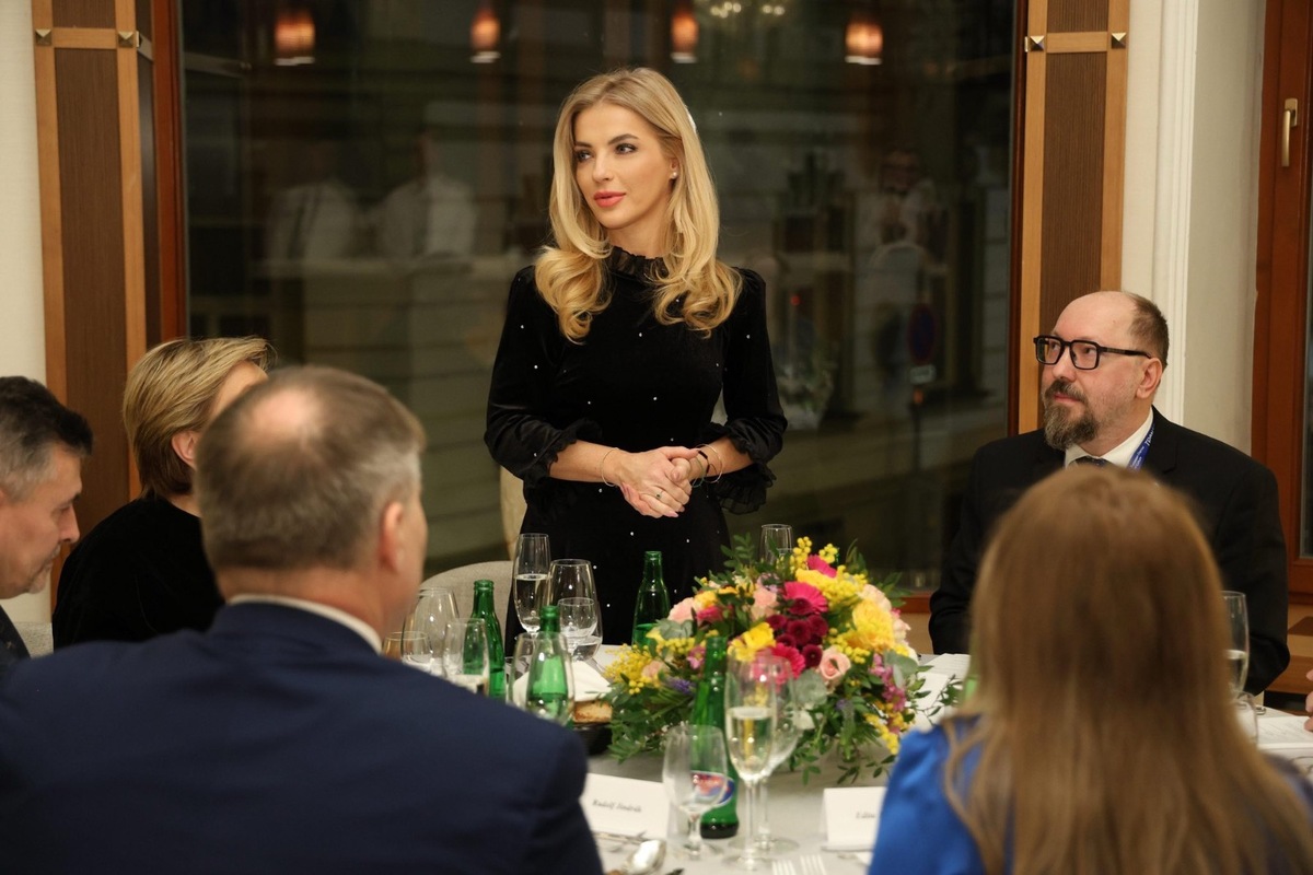 FOTO: Ministerka Šimkovičová absolvovala v Trenčíne množstvo pracovných stretnutí,, foto 15