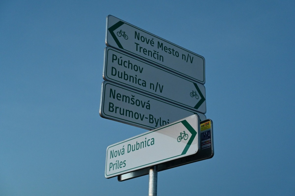 FOTO: Od pondelka uzatvoria cestu v Dubnici nad Váhom , foto 1