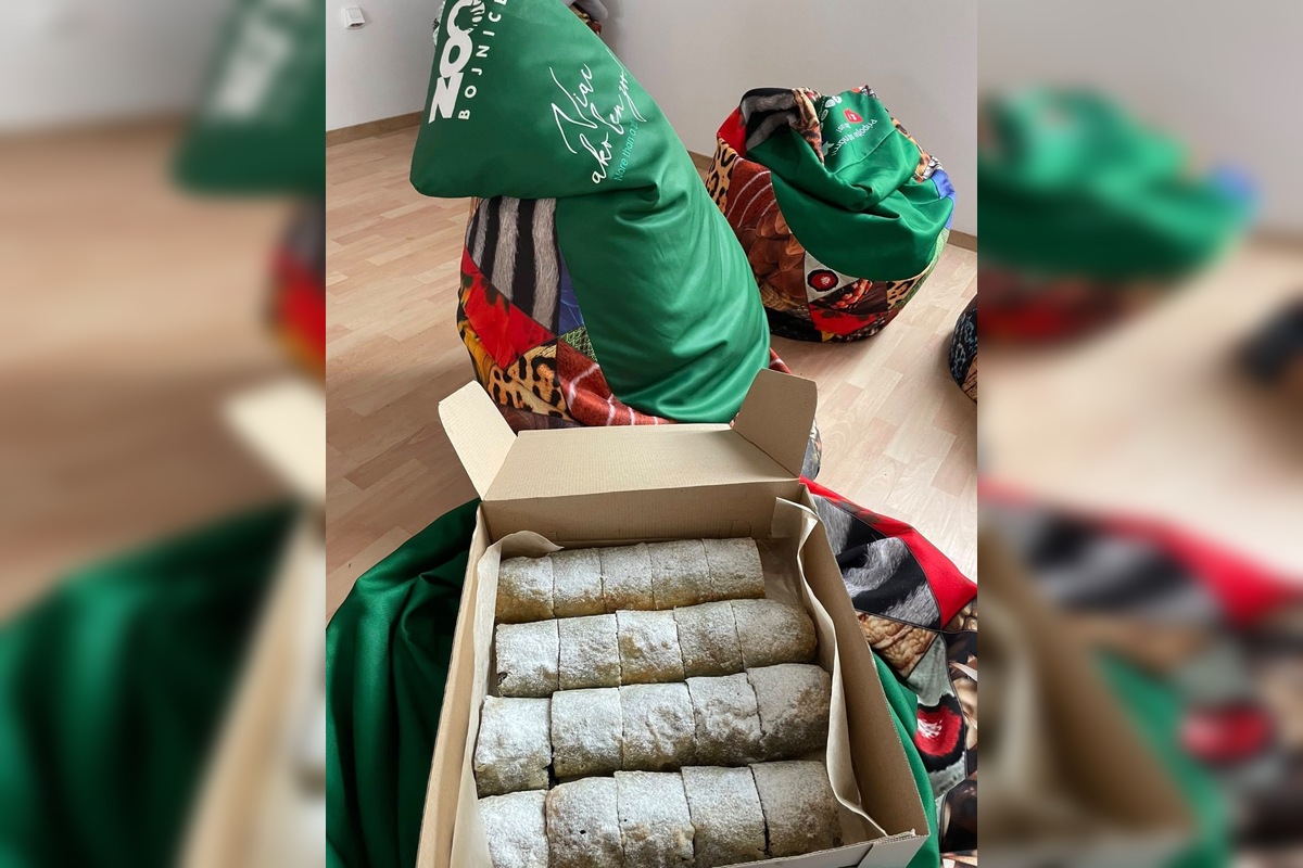 FOTO: Prievidzský obchodník milým gestom poďakoval za záchranu malých medvieďat, foto 8