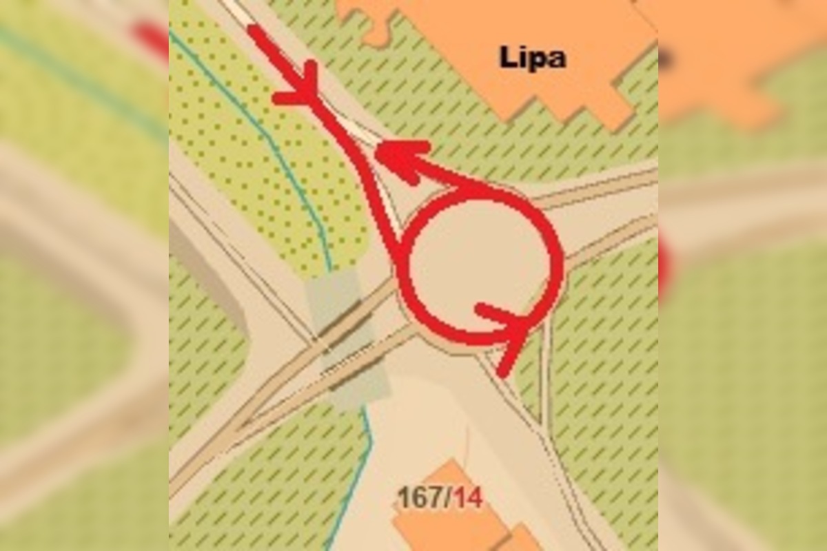 FOTO: Stará Turá upozorňuje vodičov na nebezpečné parkovanie, foto 3