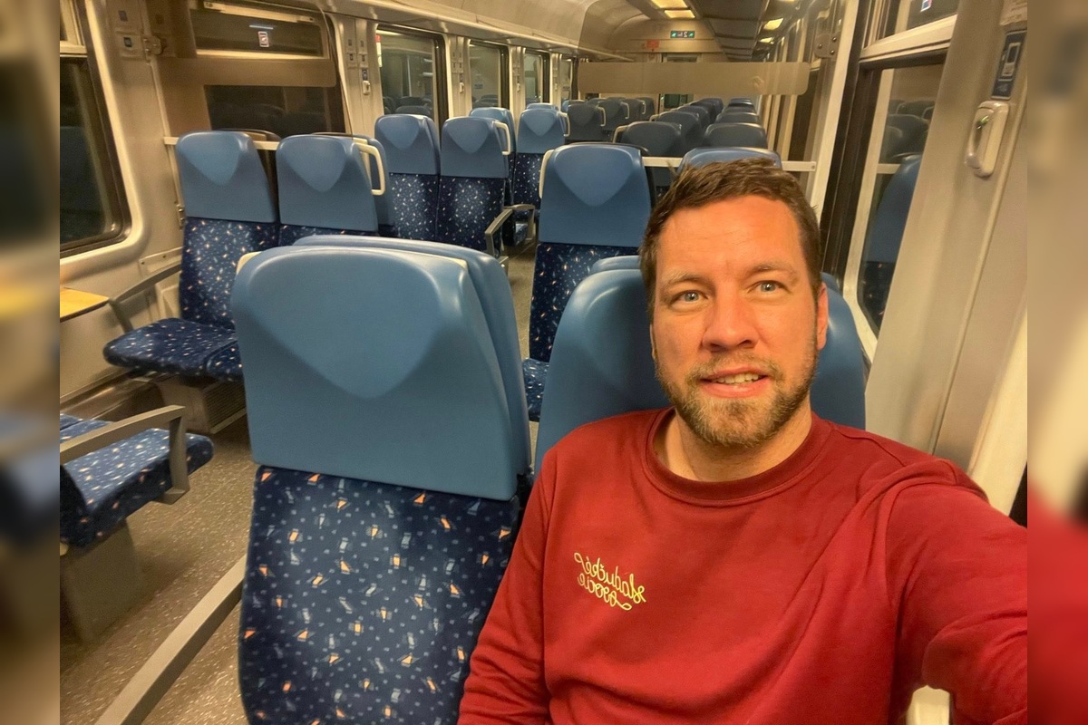 FOTO: Dalibora z Prievidze pomohol žene v lietadle a získal výhodu, foto 5