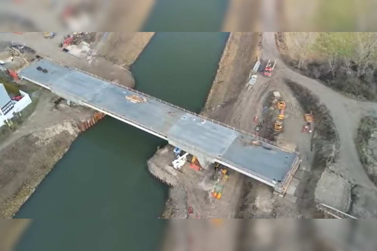 FOTO: Bierovské mosty konečne stoja, obyvatelia sa nevedia dočkať hotového úseku , foto 1