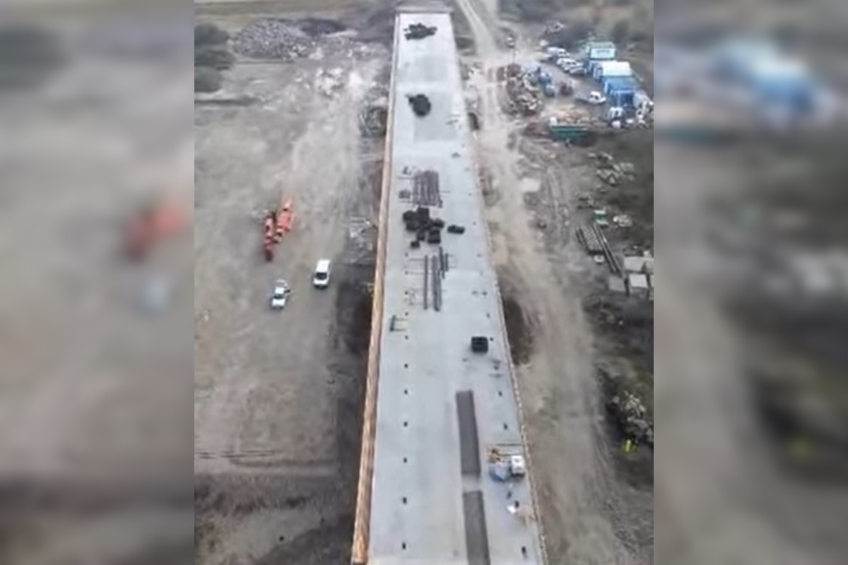 FOTO: Bierovské mosty konečne stoja, obyvatelia sa nevedia dočkať hotového úseku , foto 3