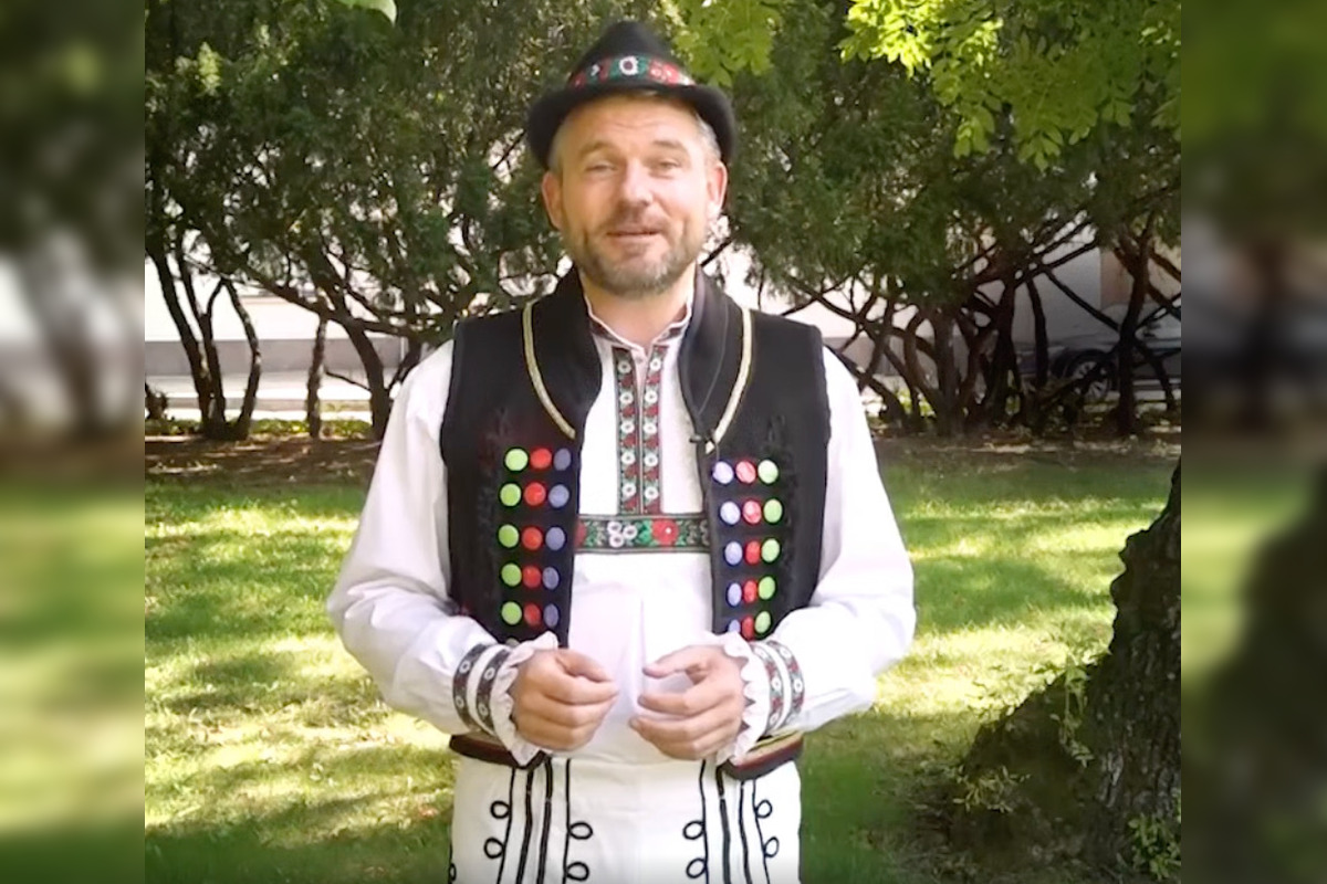 FOTO: Slovenskí politici sa radi obliekajú tradične, nie vždy to dopadne dobre, foto 7