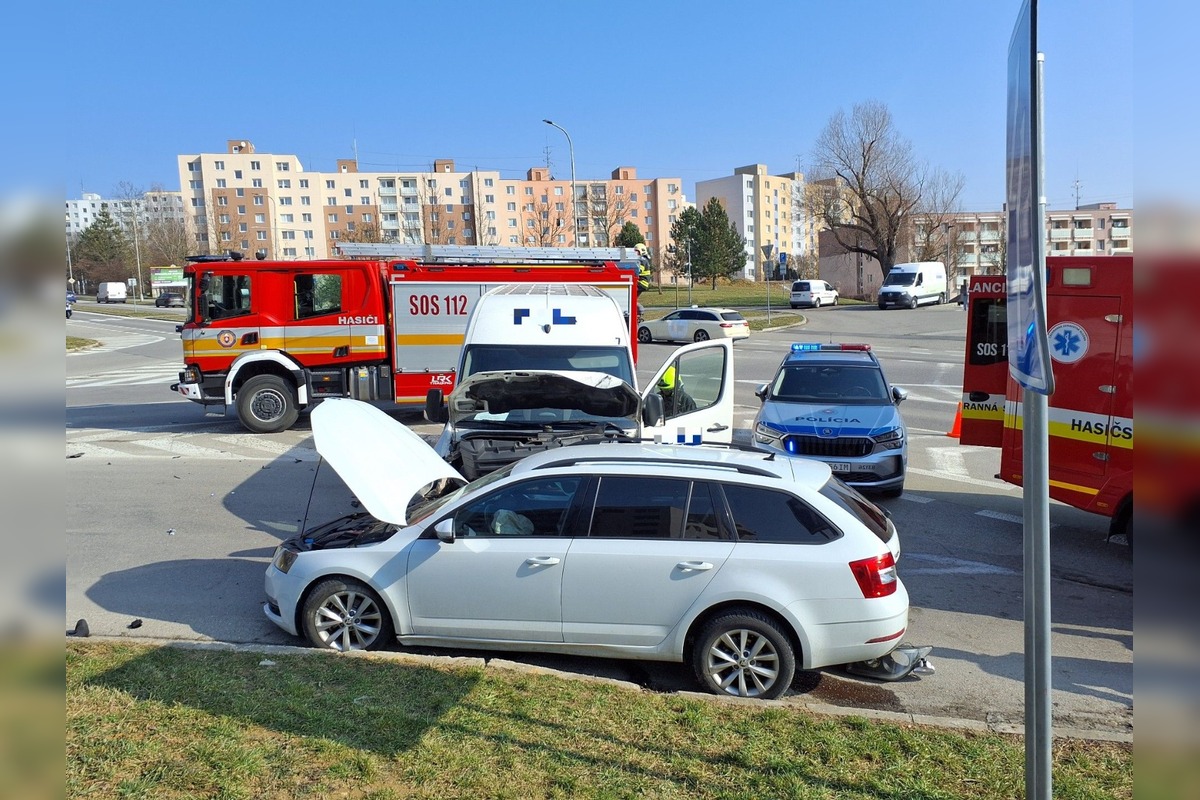 FOTO: Nehoda na Ulici gen. Svobodu v Trenčíne, foto 3