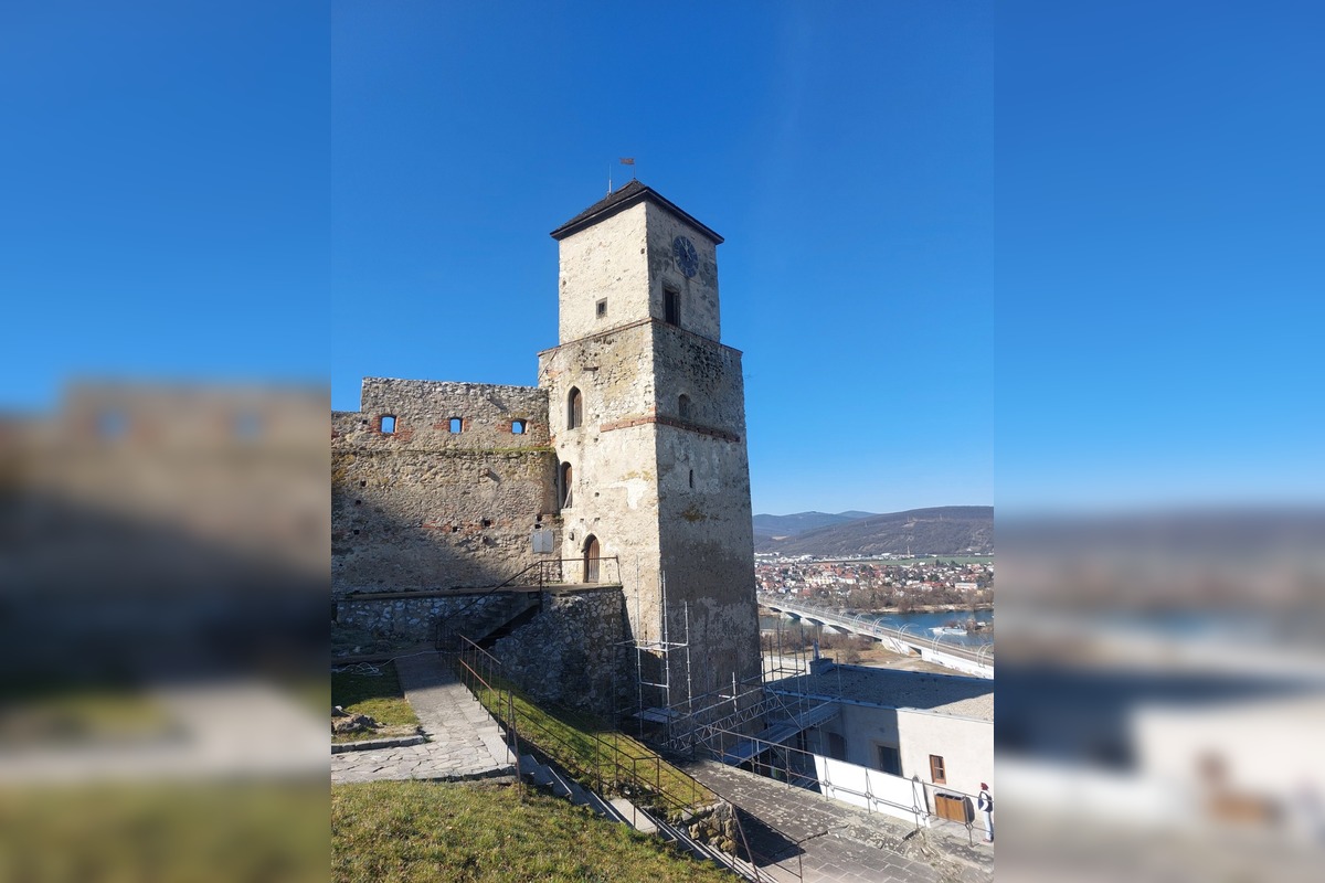 FOTO: Začala sa rekonštrukcia Hodinovej veže na Trenčianskom hrade , foto 4