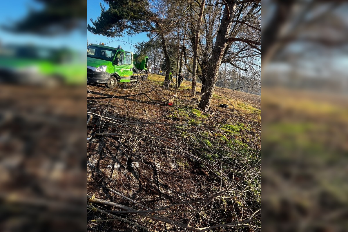 FOTO: Bezpečnosť a čistota mesta sú v jarnom pláne, technické služby pracujú naplno, foto 5