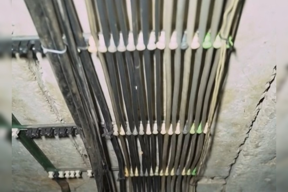 FOTO: DO Považskobystrickej nemocnice sa nedalo kvôli krádeži káblov dva týždne dovolať , foto 5