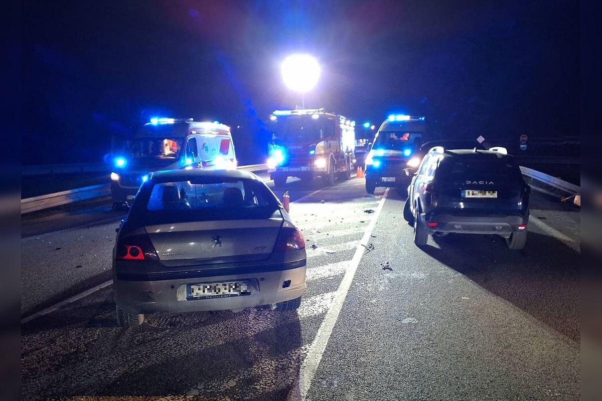 FOTO: Nehoda pri Beckove vyzerala naozaj hrozilo , foto 3