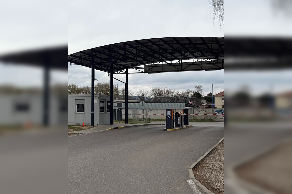 FOTO: Nemocnica v Trenčíne mení stanovištia na skenovanie lístkov , foto 3