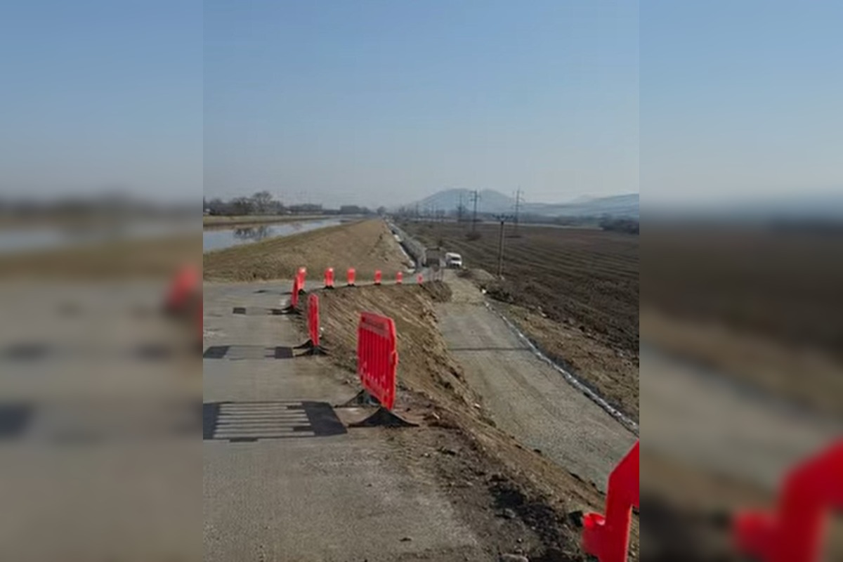 FOTO: Práce na cyklomagistrále medzi Nemšovou a Trenčínom napredujú rýchlym tempom , foto 10