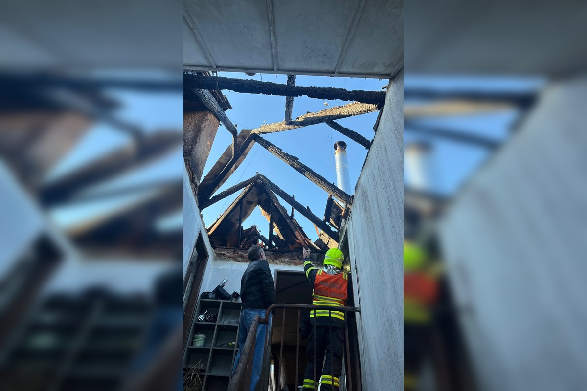 FOTO: Prišli o všetko za jednu noc. Rodina z Hradišťa prosí po ničivom požiari o pomoc, foto 7