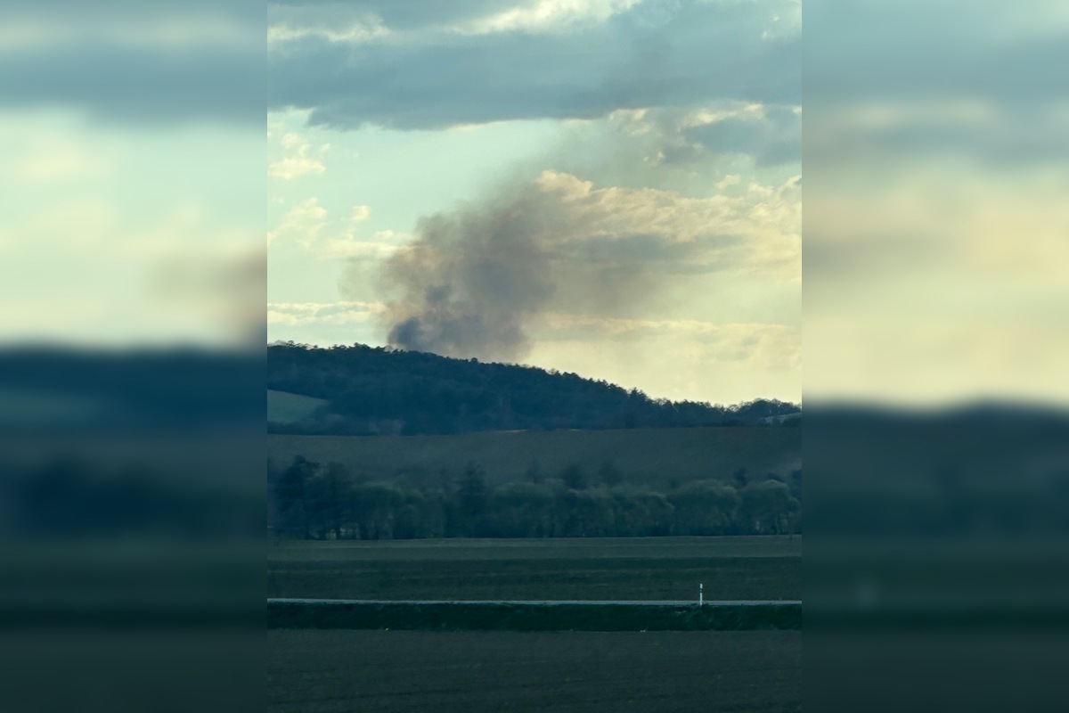 FOTO: Dramatický zásah pri Prievidzi, oheň zachvátil obrovskú časť skládky, foto 6