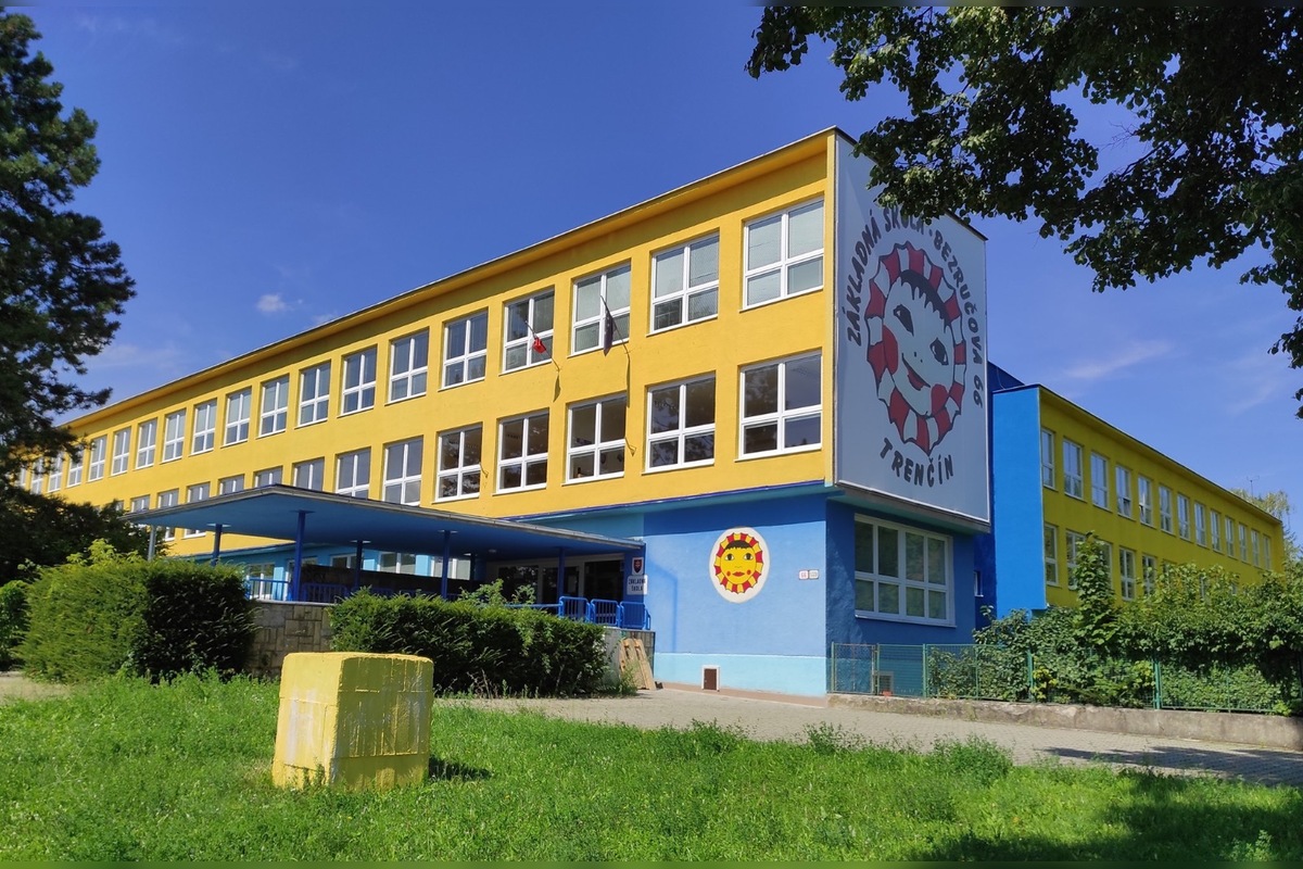 FOTO: Trenčianske školy sú medzi najlepšími na Slovensku, foto 1