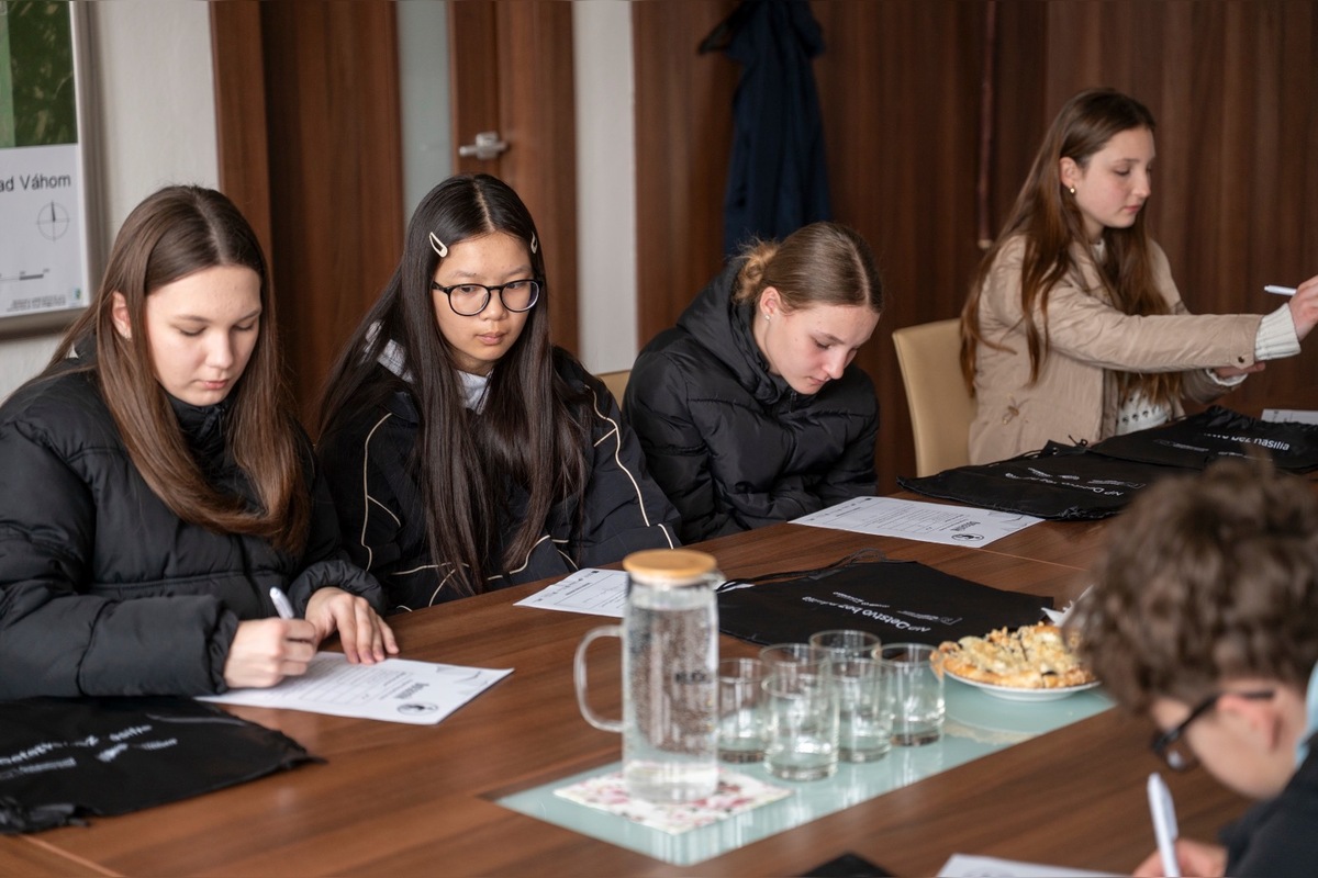 FOTO: Nové Mesto sa pridáva k ochrane detí,, foto 7