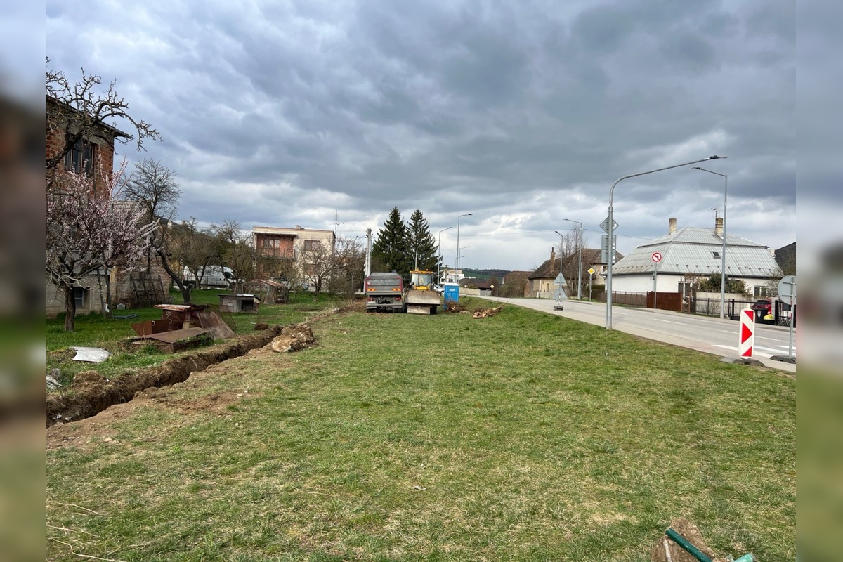 FOTO: Nové parkovisko v Zlatovciach vznikne na voľnom pozemku, foto 3