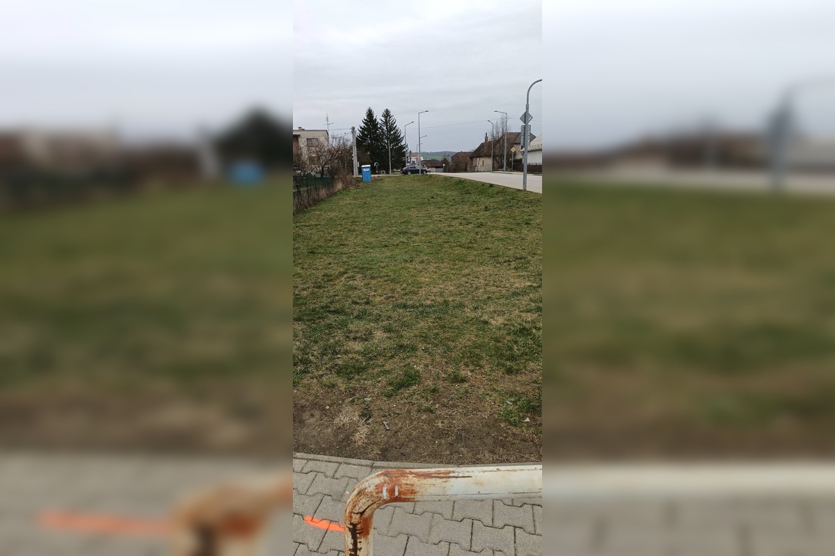 FOTO: Nové parkovisko v Zlatovciach vznikne na voľnom pozemku, foto 4