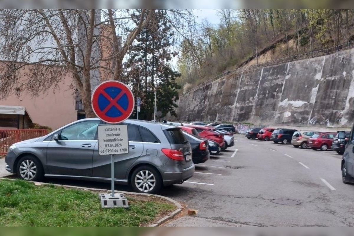 FOTO: Trenčín začal s jarným čistením ulíc, foto 1