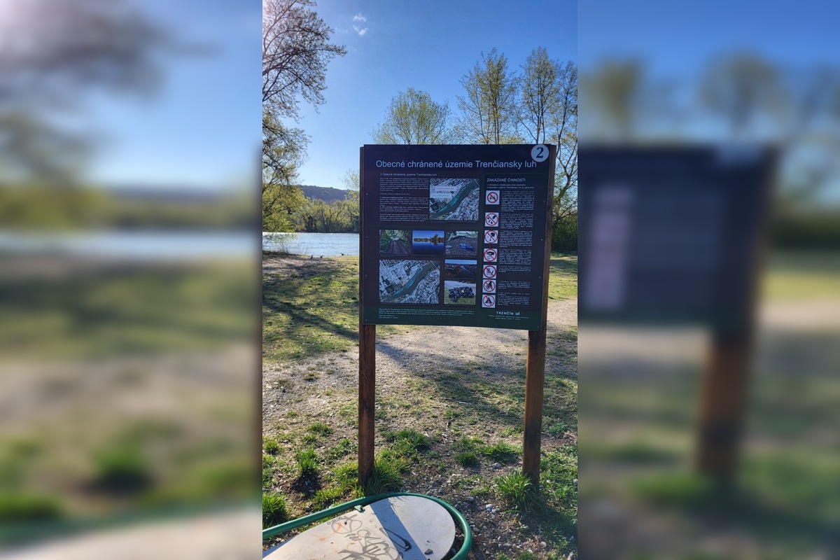 FOTO: Trenčania upozorňujú na neporiadok v miestom luhu, foto 1