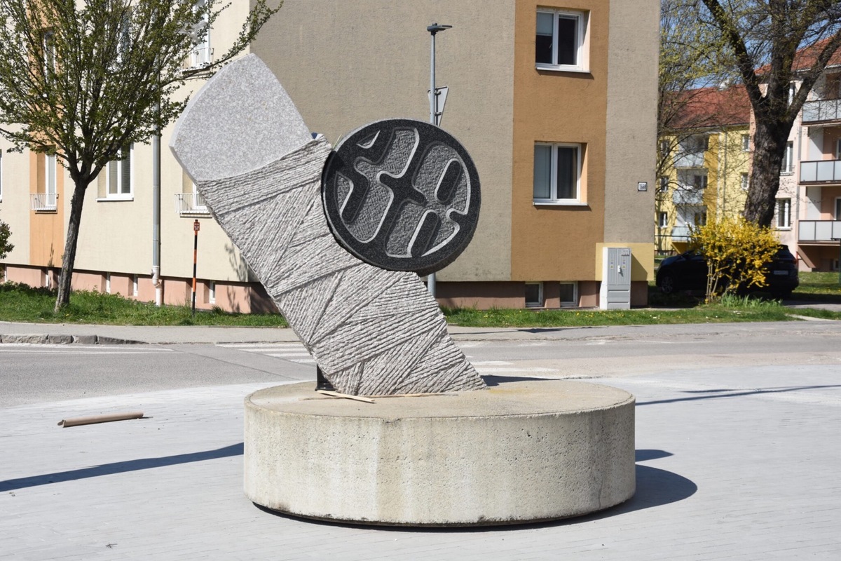 FOTO: V Trenčíne finišujú úpravy štadióna Pavla Demitru , foto 13