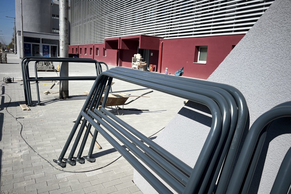 FOTO: V Trenčíne finišujú úpravy štadióna Pavla Demitru , foto 14