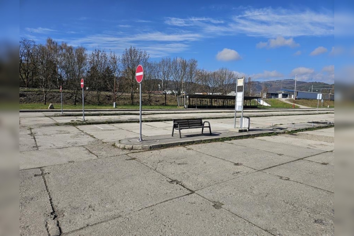 FOTO: V Púchove začali s prestavbou autobusovej stanice, foto 2