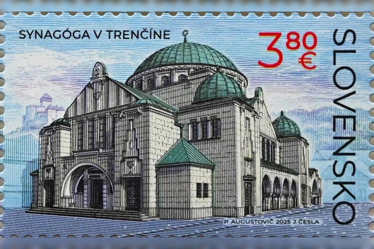 FOTO: Trenčianska synagóga sa dostala na poštovú známku, foto 1