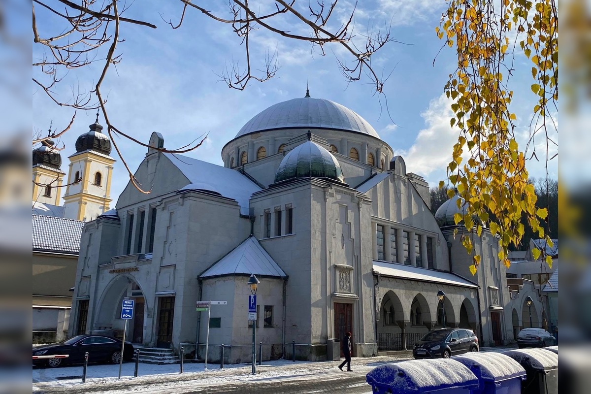 FOTO: Trenčianska synagóga sa dostala na poštovú známku, foto 8