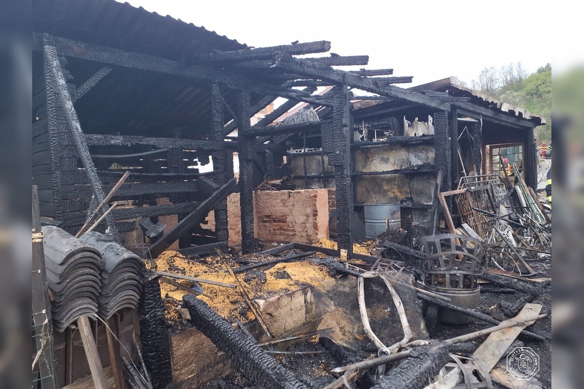 FOTO: Hasiči zasahovali pri požiari v okrese Partizánske, foto 4