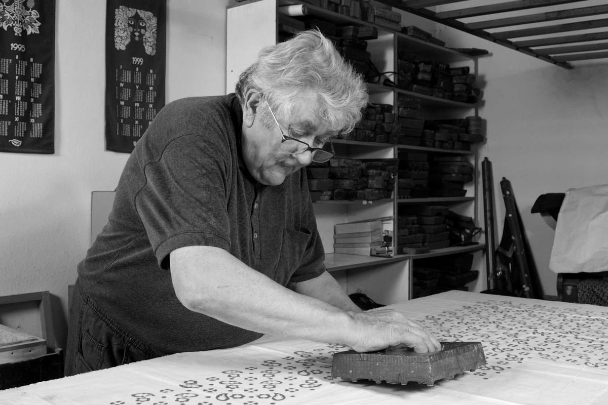 FOTO: Bratia Trnkovci obnovujú v Púchove tradíciu modrotlače, foto 6