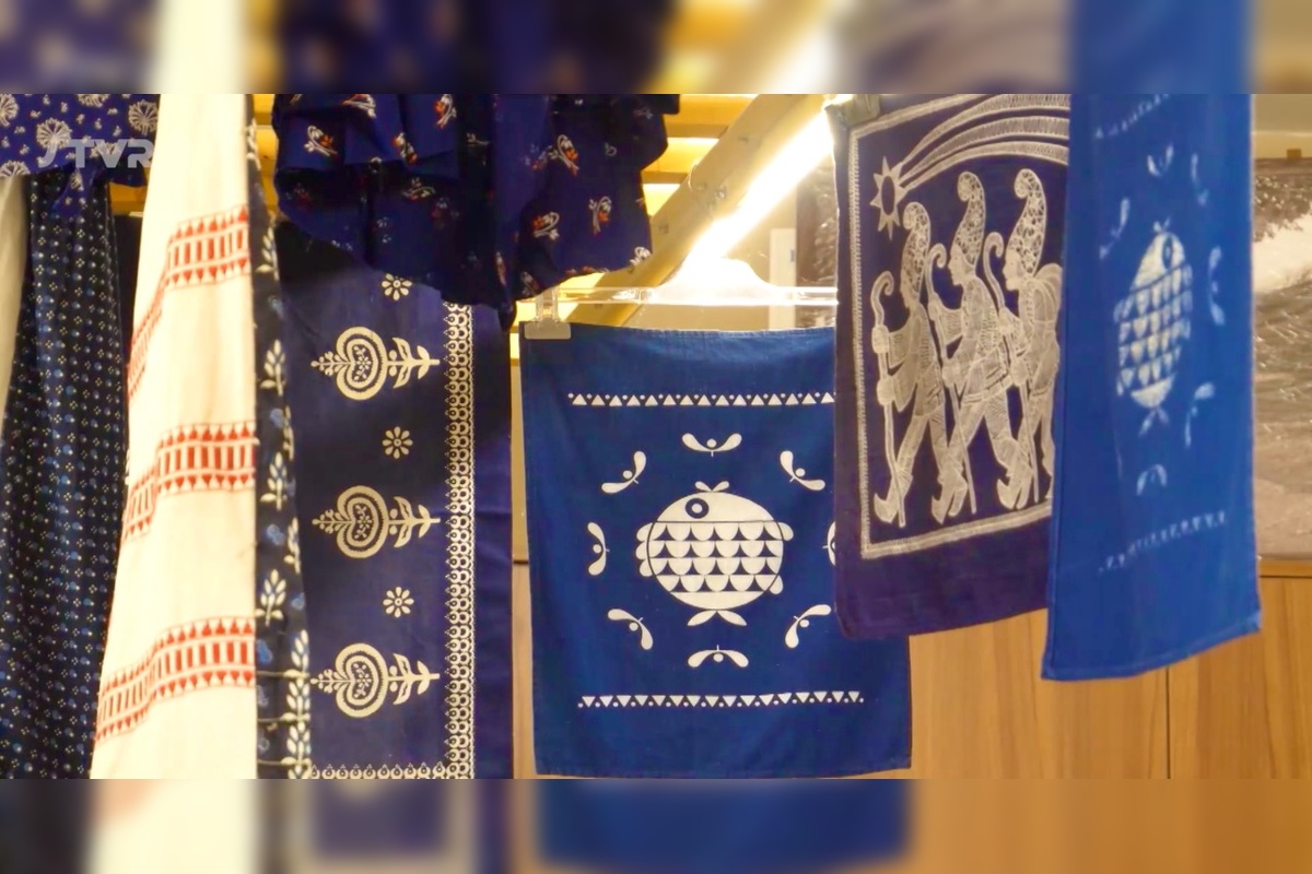 FOTO: Bratia Trnkovci obnovujú v Púchove tradíciu modrotlače, foto 10