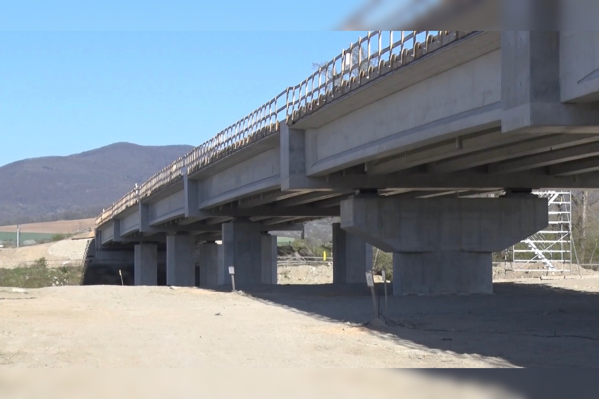 FOTO: Na „panelke“ finišujú posledné stavebné práce a úpravy, foto 2