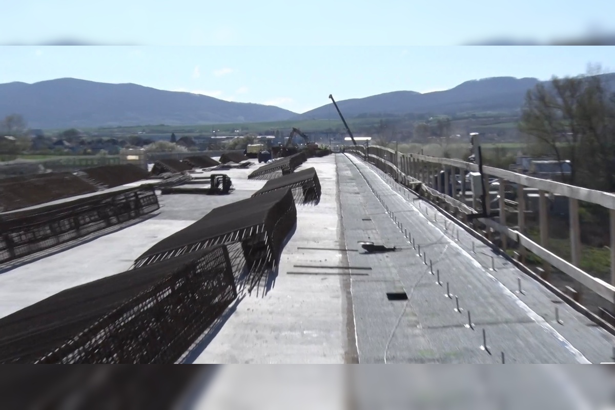 FOTO: Na „panelke“ finišujú posledné stavebné práce a úpravy, foto 4