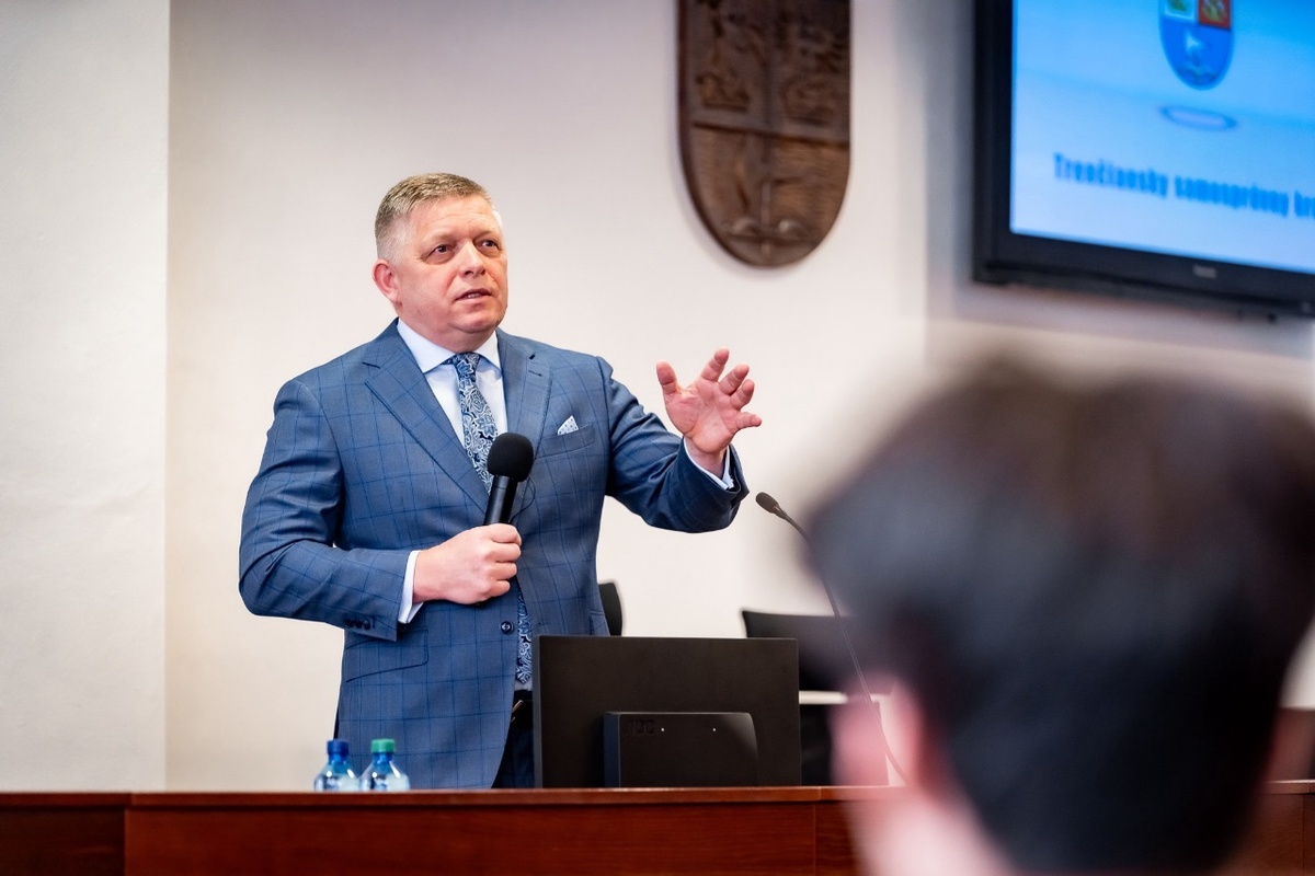 FOTO: Robert Fico v Trenčíne, foto 4