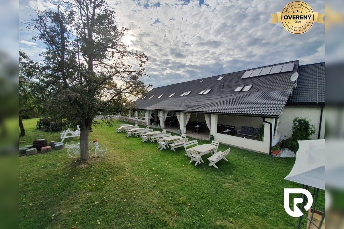 FOTO: Luxusná reštaurácia pri Prievidzi, foto 1