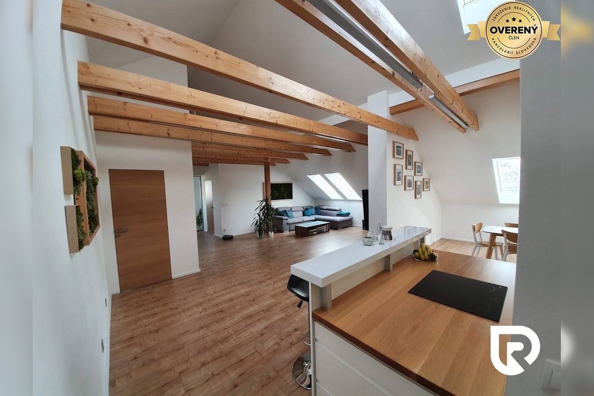 FOTO: Luxusná reštaurácia pri Prievidzi, foto 3