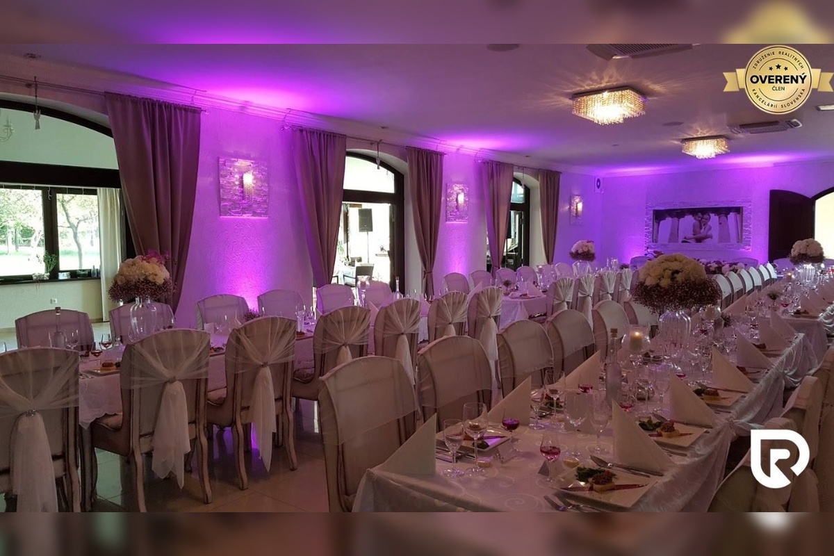 FOTO: Luxusná reštaurácia pri Prievidzi, foto 10