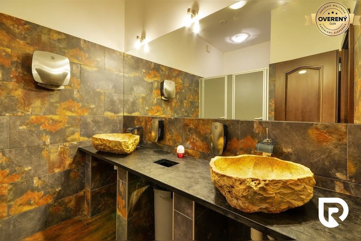 FOTO: Luxusná reštaurácia pri Prievidzi, foto 11