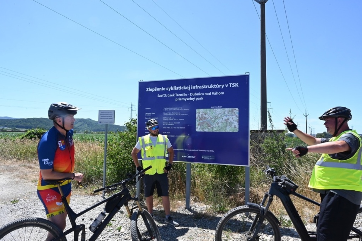 FOTO: Vážska cyklomagistrála sa rozšíri o moderný úsek, foto 1
