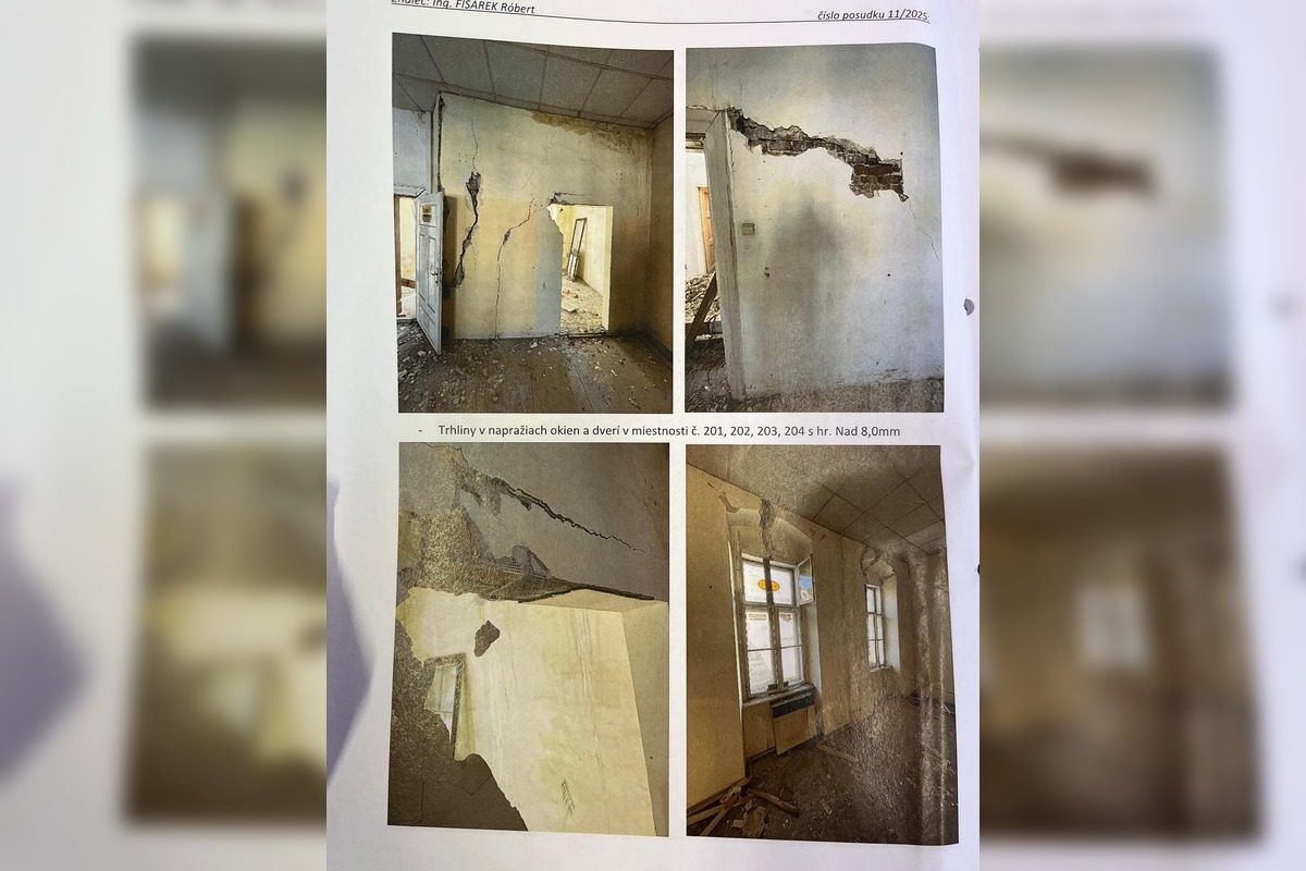 FOTO: Majite=l zburanej budovy tvrdí, že riaditeľka KUÚ v Trenčíne úmyselne zavádza, že objekt mal status NKP, foto 3