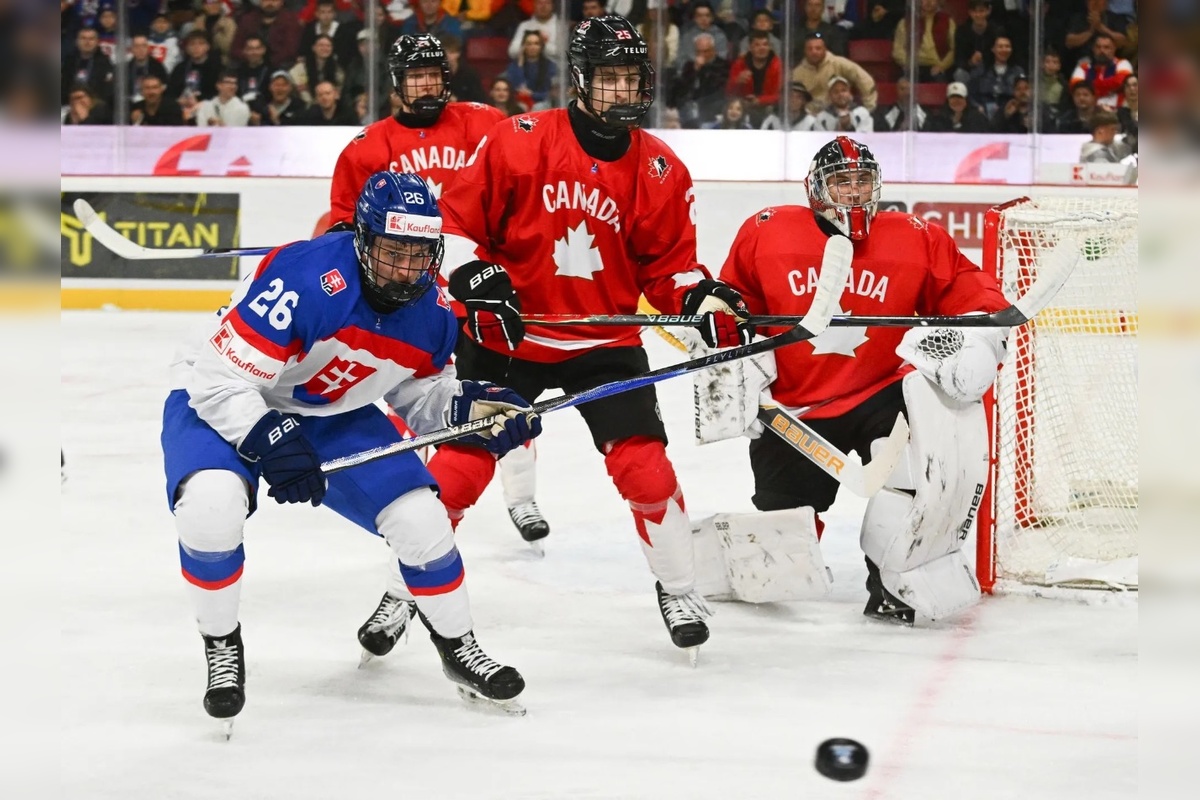 FOTO: Slovenská U18 v Trenčíne prekvapuje, foto 13