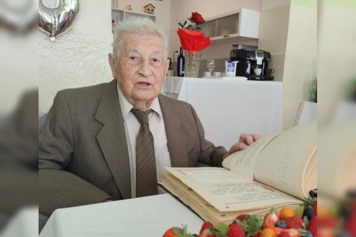 FOTO: Primár Jozef Hulaj oslávil 100 rokov , foto 1