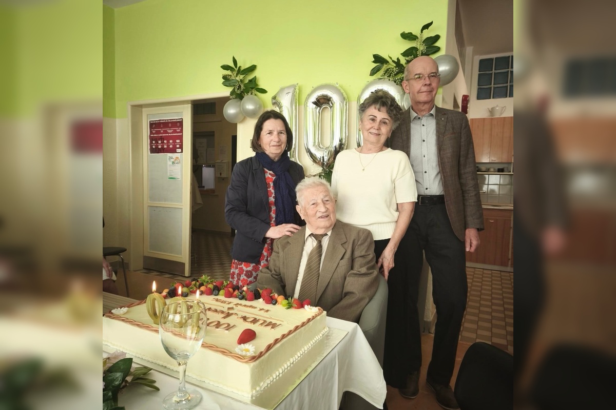 FOTO: Primár Jozef Hulaj oslávil 100 rokov , foto 4