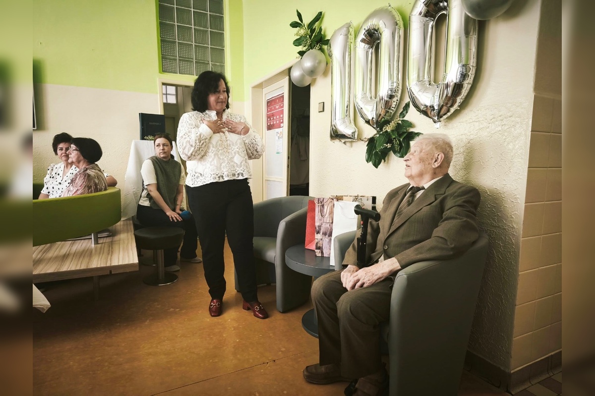 FOTO: Primár Jozef Hulaj oslávil 100 rokov , foto 6