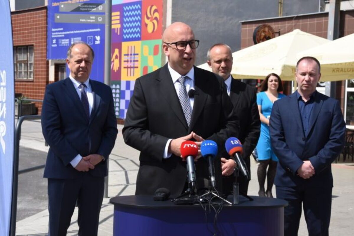 FOTO: Trenčín sa dočká rekonštrukcie železničnej stanice , foto 3