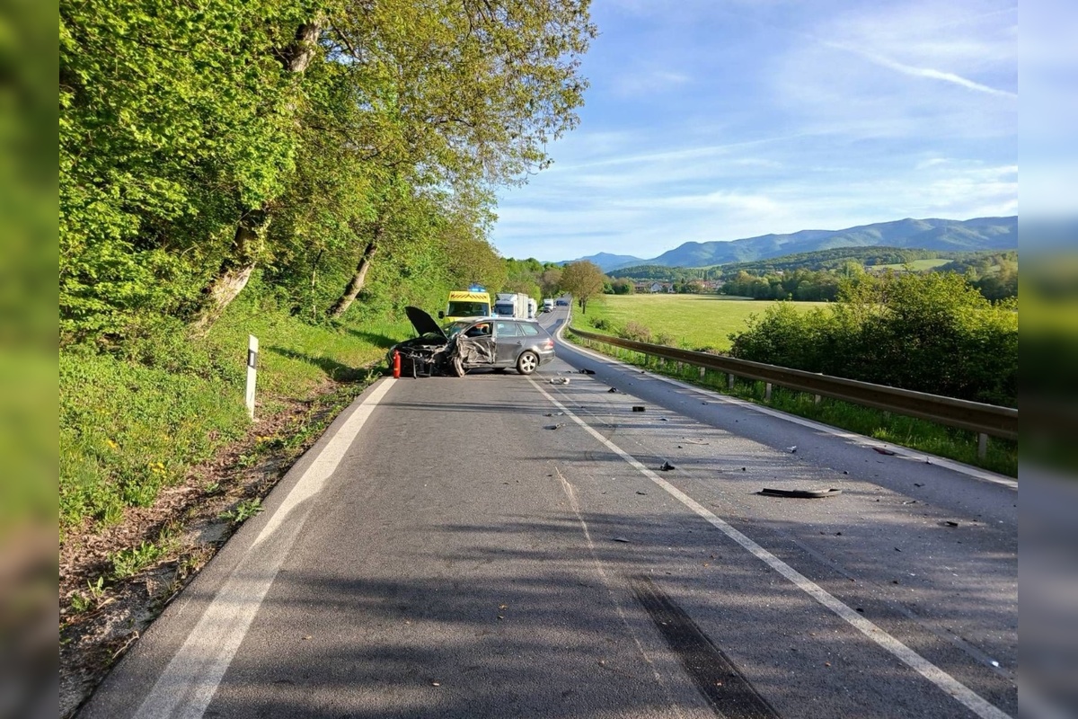 FOTO: Nehoda v katastri obce Diviaky nad Nitricou, foto 4