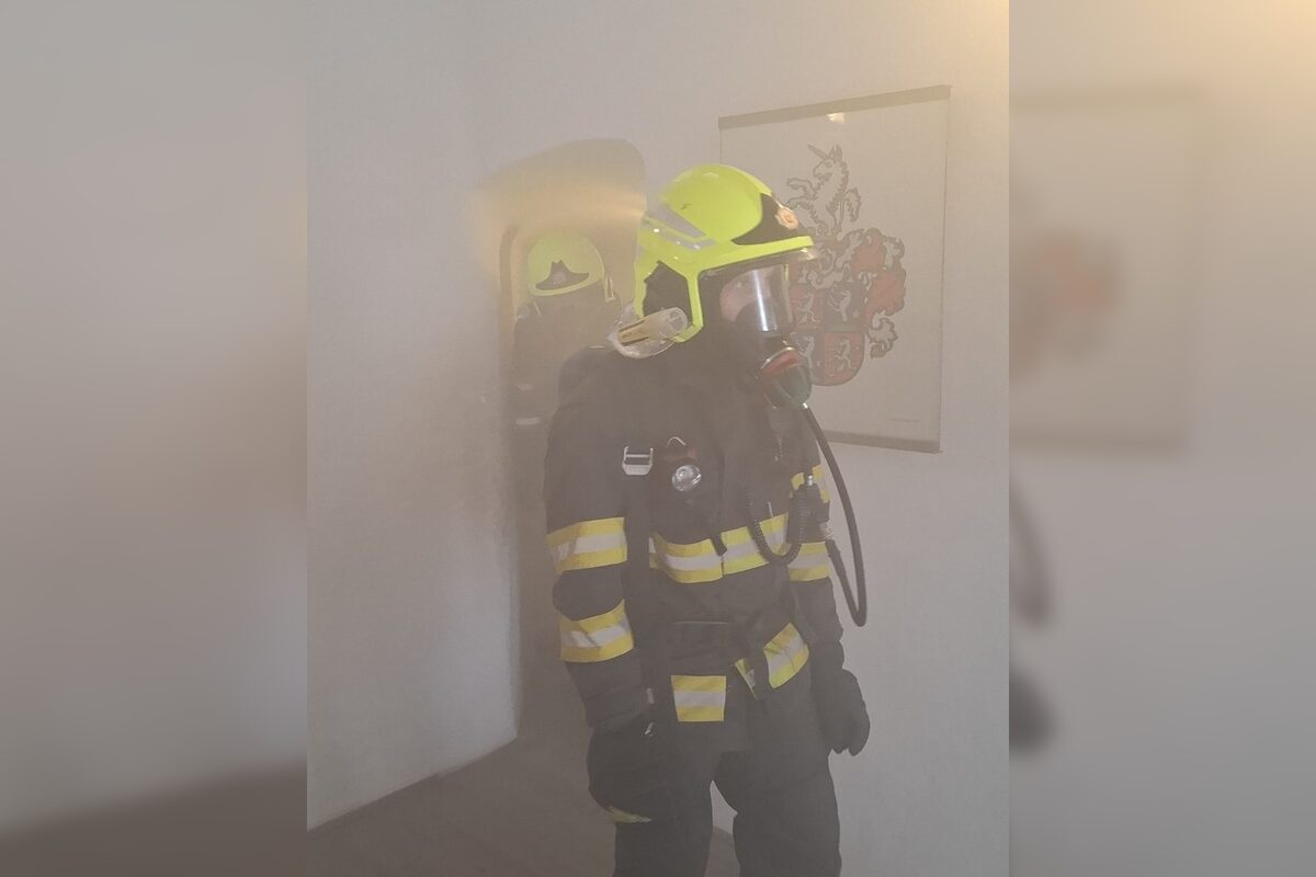 FOTO: Hasiči preverili svoje schopnosti na hrade, foto 1