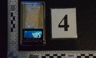 Protidrogová razia v Považskej Bystrici dopadla úspešne, polícia zadržala 4 osoby a metamfetamín