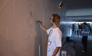 Umelci vdýchli nový život stenám podchodu na Hasičskej ulici počas podujatia Fest ART v Trenčíne