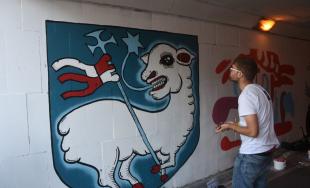 Umelci vdýchli nový život stenám podchodu na Hasičskej ulici počas podujatia Fest ART v Trenčíne